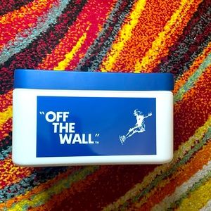 VANS OFF THE WALL ICE TRAY AND STORAGE💙